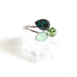 Malý zelený kapkový prsten