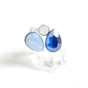 Velký modro-opálový kapkový prsten
