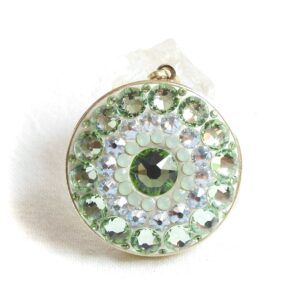 Velký zelený náhrdelník na pozlaceném komponentu
