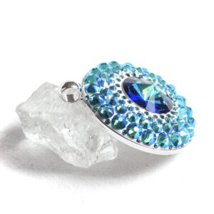 Největší modro-bílý náhrdelník s odlesky